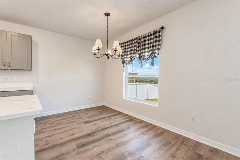 House in Groveland, Florida 5 bedrooms, 219.44 sq.m. № 2393679 - photo 21
