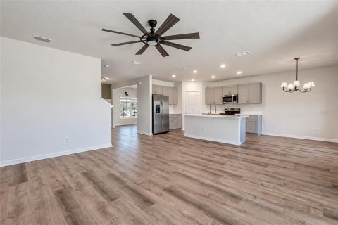 House in Groveland, Florida 5 bedrooms, 219.44 sq.m. № 2393679 - photo 13