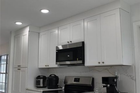 Casa en venta en Brooksville, Florida, 3 dormitorios, 132.48 m2 № 2321111 - foto 25
