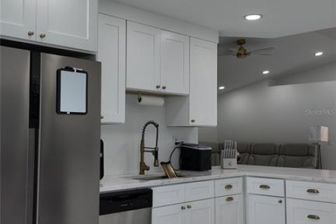 Casa en venta en Brooksville, Florida, 3 dormitorios, 132.48 m2 № 2321111 - foto 23