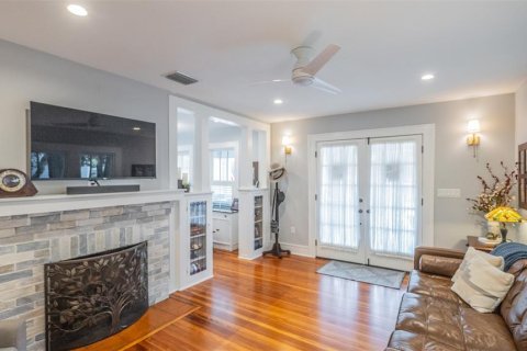 Casa en venta en Mount Dora, Florida, 4 dormitorios, 199.93 m2 № 1662952 - foto 6