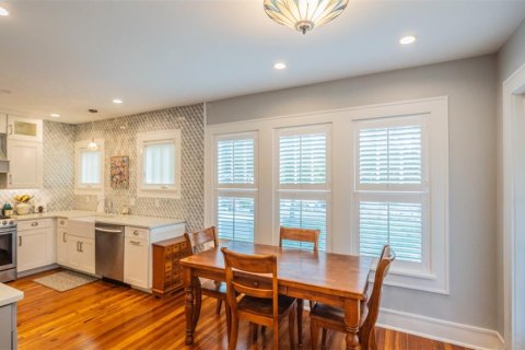 Casa en venta en Mount Dora, Florida, 4 dormitorios, 199.93 m2 № 1662952 - foto 23