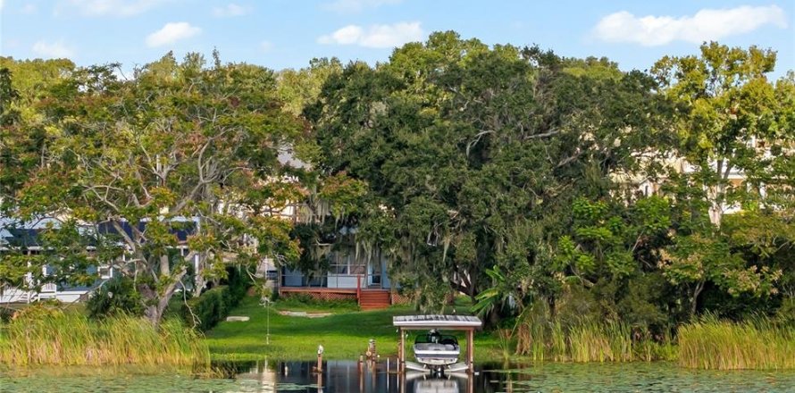 Villa ou maison à Windermere, Floride 3 chambres, 125.7 m2 № 2410649