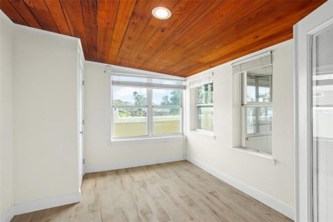 Villa ou maison à louer à Windermere, Floride: 3 chambres, 125.7 m2 № 2410649 - photo 15