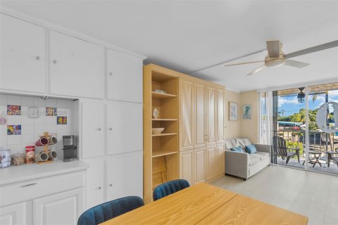 Condominio en venta en Tavernier, Florida, 36.98 m2 № 2040689 - foto 20