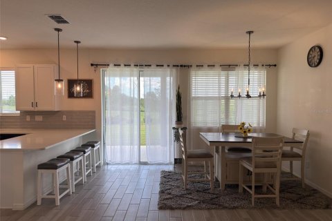 Villa ou maison à louer à Parrish, Floride: 3 chambres, 196.21 m2 № 2383379 - photo 5