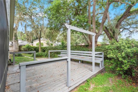 House in Apopka, Florida 3 bedrooms, 132.39 sq.m. № 2339610 - photo 21