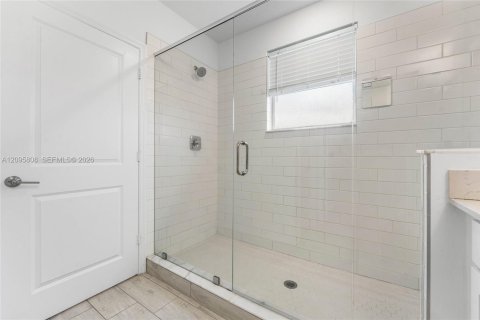 Townhouse in Deerfield Beach, Florida 3 bedrooms, 150.22 sq.m. № 2389961 - photo 26
