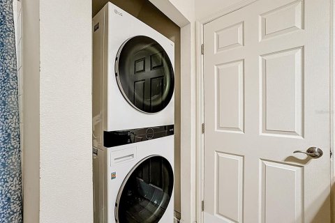 Townhouse in Kissimmee, Florida 3 bedrooms, 120.77 sq.m. № 2148243 - photo 26