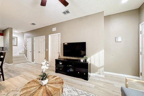 Townhouse in Kissimmee, Florida 3 bedrooms, 120.77 sq.m. № 2148243 - photo 7