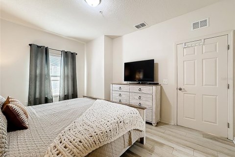 Townhouse in Kissimmee, Florida 3 bedrooms, 120.77 sq.m. № 2148243 - photo 20