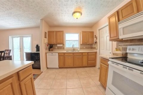 Купить виллу или дом в Тонотосасса, Флорида 4 комнаты, 130.06м2, № 2316748 - фото 9