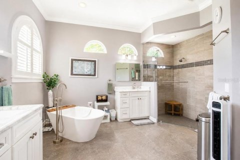 House in Orlando, Florida 4 bedrooms, 257.8 sq.m. № 2318763 - photo 25