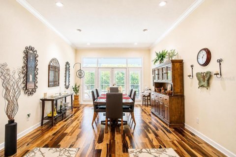 House in Orlando, Florida 4 bedrooms, 257.8 sq.m. № 2318763 - photo 8