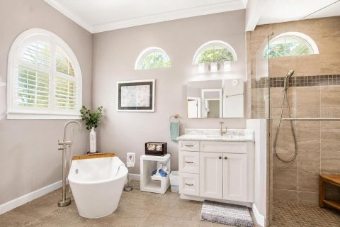 House in Orlando, Florida 4 bedrooms, 257.8 sq.m. № 2318763 - photo 23