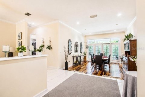 House in Orlando, Florida 4 bedrooms, 257.8 sq.m. № 2318763 - photo 7