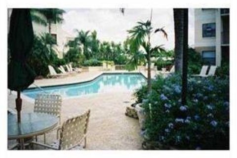 Copropriété à louer à Sunrise, Floride: 2 chambres, 95.13 m2 № 2185111 - photo 2