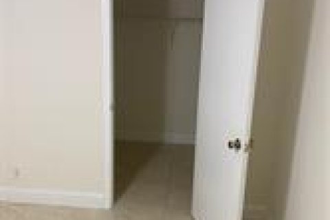 Copropriété à louer à Sunrise, Floride: 2 chambres, 95.13 m2 № 2185111 - photo 11