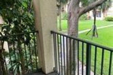 Copropriété à louer à Sunrise, Floride: 2 chambres, 95.13 m2 № 2185111 - photo 4