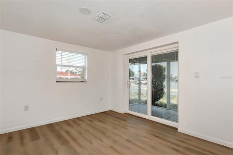Apartamento en alquiler en Englewood, Florida, 3 dormitorios, 95.88 m2 № 1910599 - foto 13