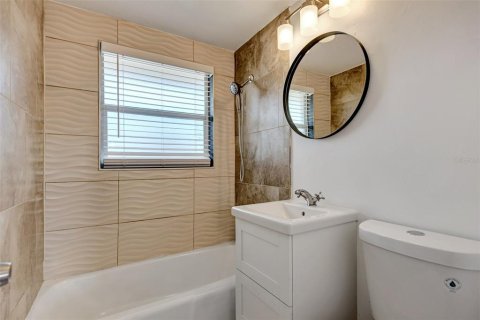 Apartamento en alquiler en Englewood, Florida, 3 dormitorios, 95.88 m2 № 1910599 - foto 12