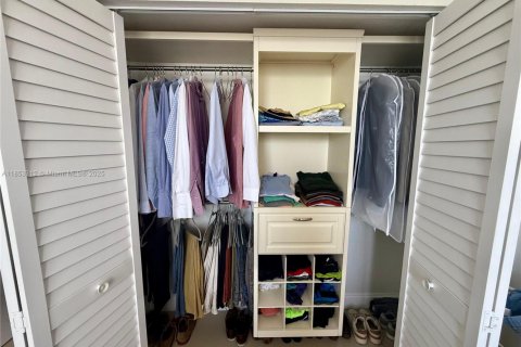 Copropriété à louer à Miami, Floride: 2 chambres, 91.51 m2 № 1871839 - photo 9