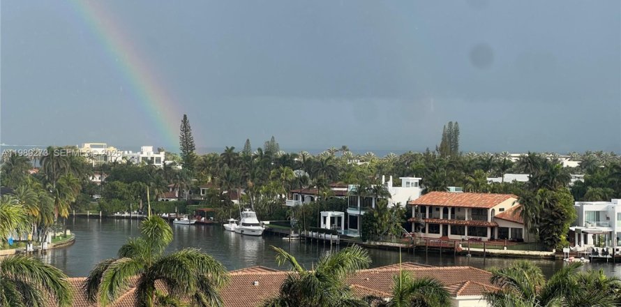 Condominio en Aventura, Florida, 3 dormitorios  № 2058083