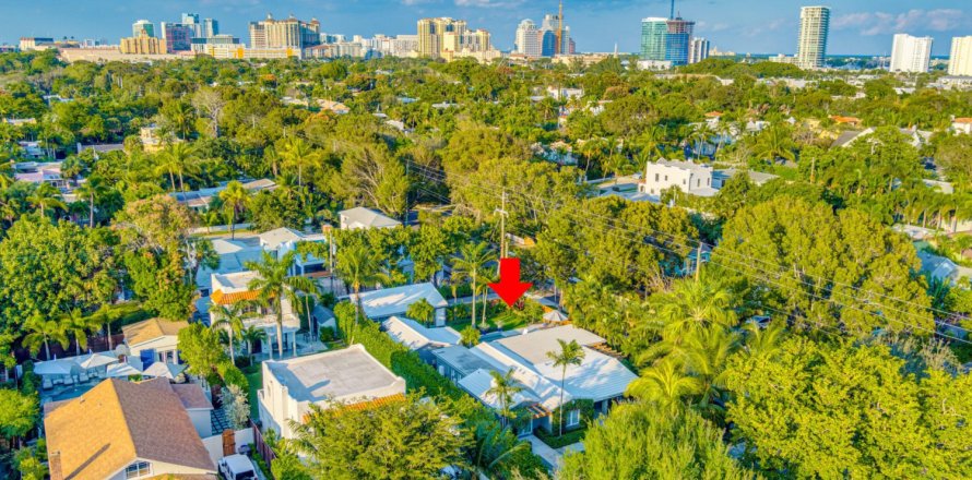 Casa en West Palm Beach, Florida 5 dormitorios, 263.38 m2 № 1055050