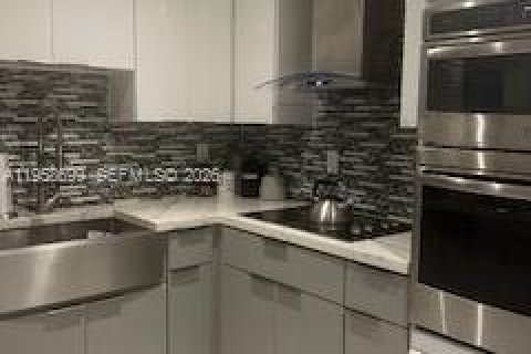 Таунхаус в Майами, Флорида 3 спальни, 135.82м2 № 2023430