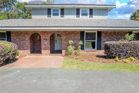 House in Gainesville, Florida 6 bedrooms, 495.45 sq.m. № 1644181 - photo 2