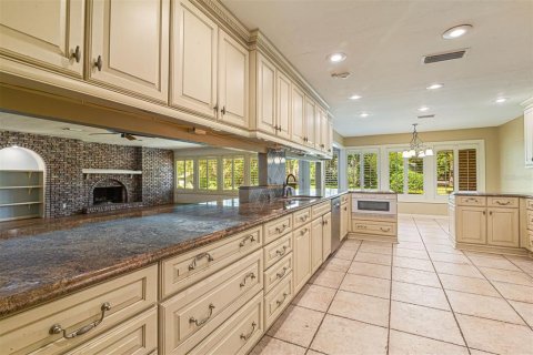 House in Gainesville, Florida 6 bedrooms, 495.45 sq.m. № 1644181 - photo 20