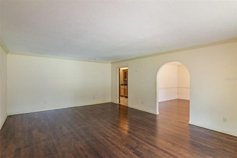 House in Gainesville, Florida 6 bedrooms, 495.45 sq.m. № 1644181 - photo 14
