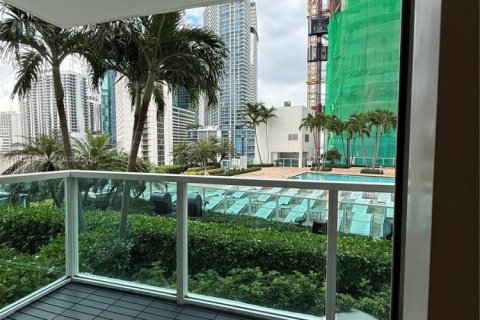 Снять в аренду кондоминиум в Майами, Флорида 2 спальни, 97.64м2, № 1999966 - фото 3