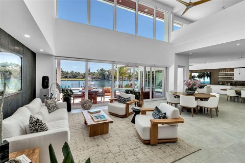 House in Sarasota, Florida 4 bedrooms, 437.11 sq.m. № 2098536 - photo 17