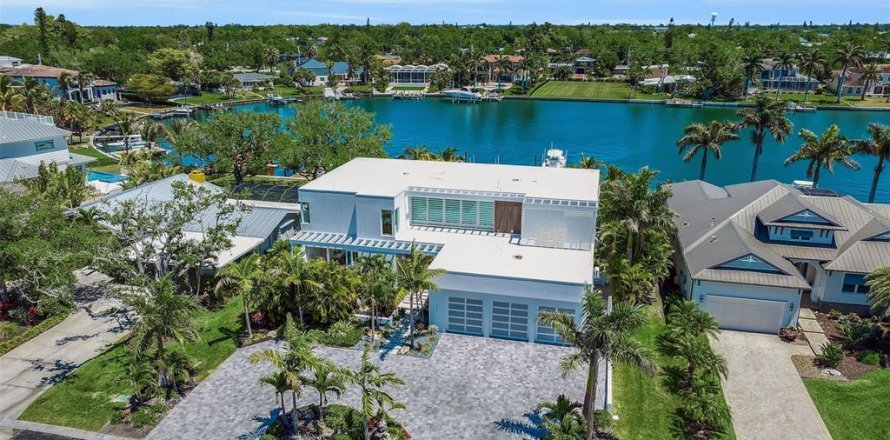 House in Sarasota, Florida 4 bedrooms, 437.11 sq.m. № 2098536
