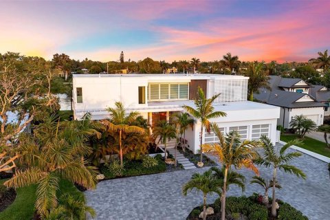 House in Sarasota, Florida 4 bedrooms, 437.11 sq.m. № 2098536 - photo 11