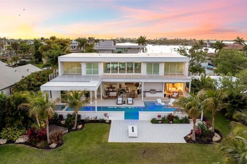 House in Sarasota, Florida 4 bedrooms, 437.11 sq.m. № 2098536 - photo 10
