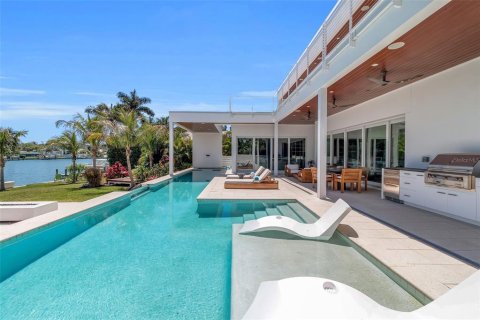 House in Sarasota, Florida 4 bedrooms, 437.11 sq.m. № 2098536 - photo 4