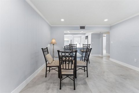 Copropriété à vendre à Treasure Island, Floride: 2 chambres, 111.48 m2 № 2203022 - photo 10