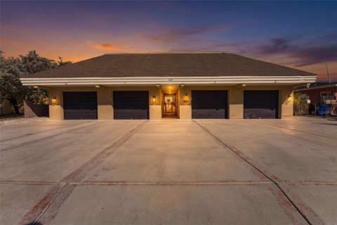 Copropriété à vendre à Treasure Island, Floride: 2 chambres, 111.48 m2 № 2203022 - photo 2
