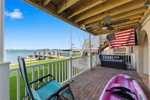 Copropriété à vendre à Treasure Island, Floride: 2 chambres, 111.48 m2 № 2203022 - photo 28