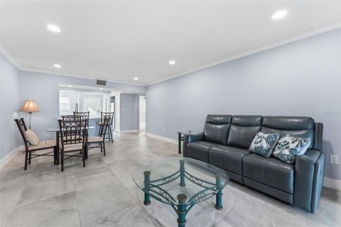 Copropriété à vendre à Treasure Island, Floride: 2 chambres, 111.48 m2 № 2203022 - photo 12