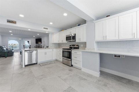 Copropriété à vendre à Treasure Island, Floride: 2 chambres, 111.48 m2 № 2203022 - photo 7