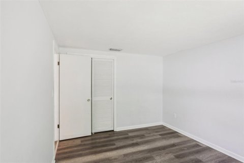 House in New Port Richey, Florida 2 bedrooms, 124.86 sq.m. № 1879401 - photo 30