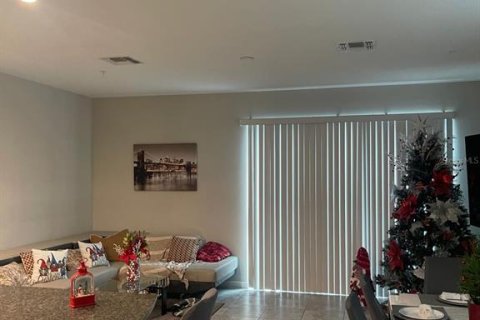 Townhouse in Orlando, Florida 3 bedrooms, 144 sq.m. № 2108369 - photo 9