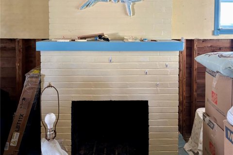 House in Redington Shores, Florida 2 bedrooms, 87.79 sq.m. № 1525726 - photo 11