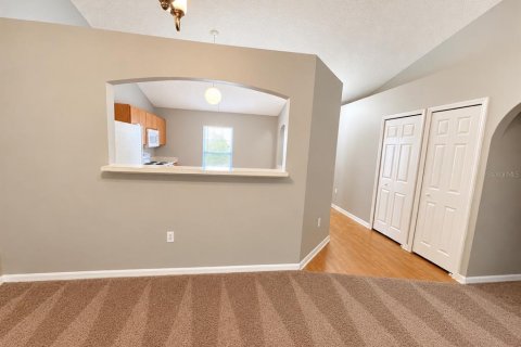 Villa ou maison à louer à Spring Hill, Floride: 3 chambres, 125.23 m2 № 2388992 - photo 8