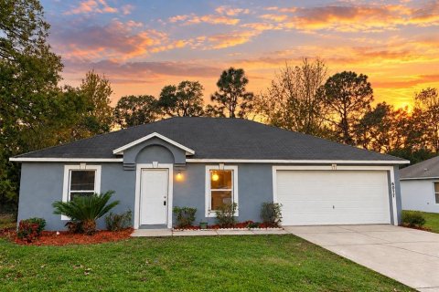 Villa ou maison à Spring Hill, Floride 3 chambres, 125.23 m2 № 2388992