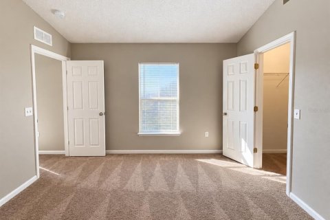 Villa ou maison à louer à Spring Hill, Floride: 3 chambres, 125.23 m2 № 2388992 - photo 12