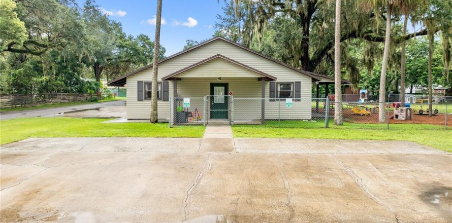 Propiedad comercial en Bushnell, Florida 277.22 m2 № 1918359